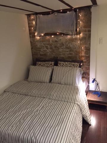 Cozy Downtown Private Rooms Near Ago โตรอนโต ภายนอก รูปภาพ